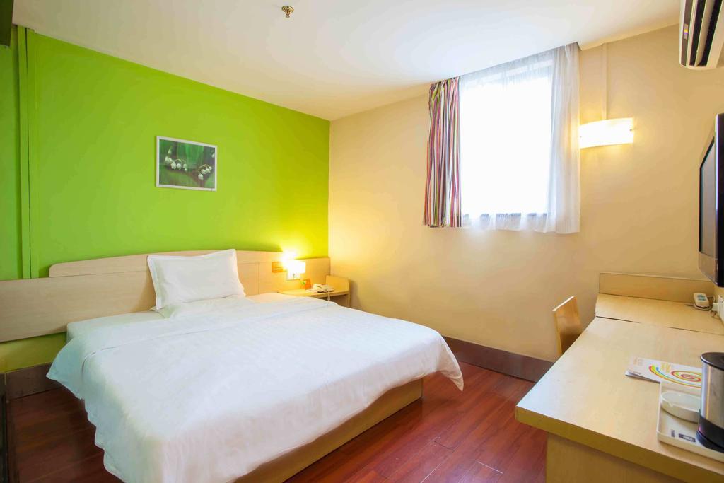 7Days Inn Changsha Xiangjiazhong Road Kaifu Temple Quarto foto