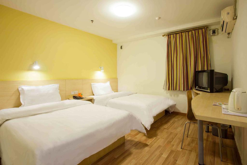 7Days Inn Changsha Xiangjiazhong Road Kaifu Temple Quarto foto